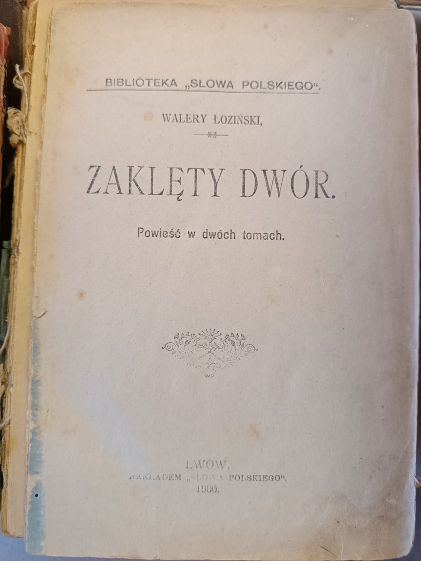 Książki sióstr Krogulskich, z kolekcji Ewy Wójcik